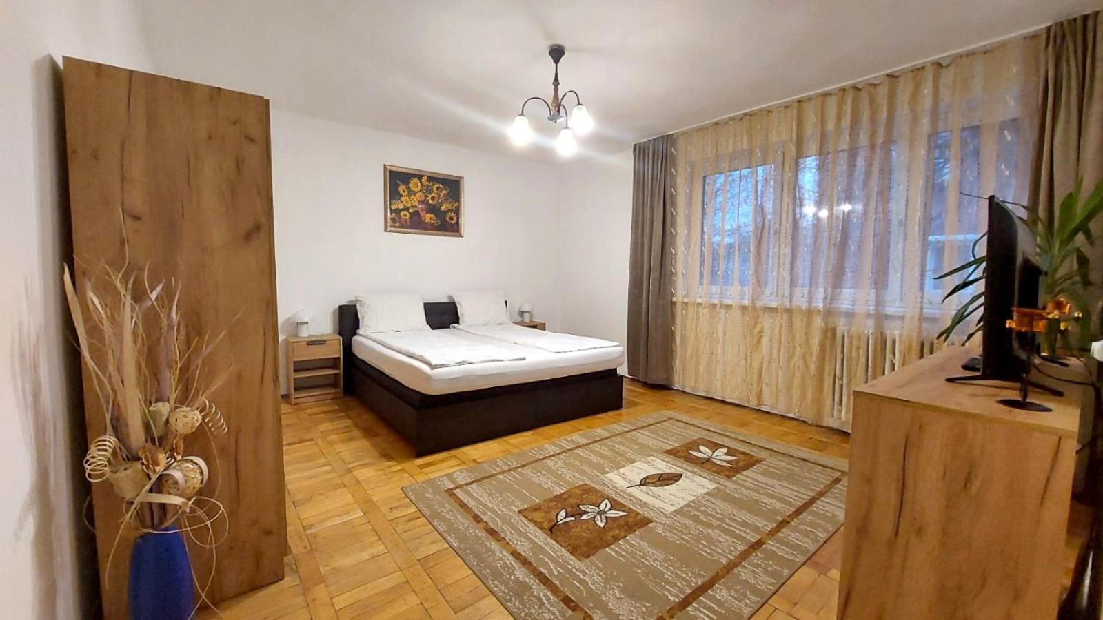 The Home Хунедоара Экстерьер фото